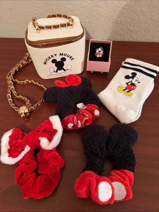 Disney Handbags - Mickey Mouse Bag and Scrunchie Bundle